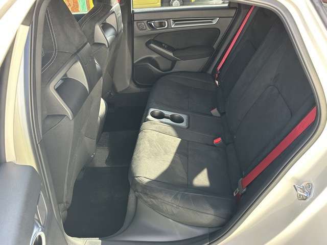 HONDA CIVIC HATCHBACK 2025 Image 31