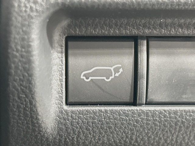 TOYOTA HARRIER 2WD 2025 Image 31