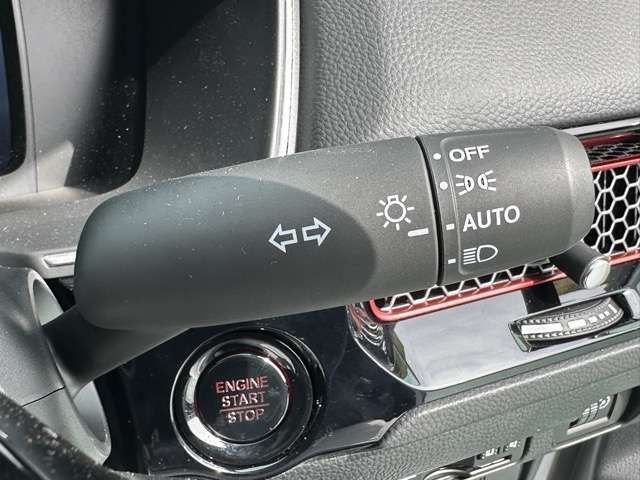 HONDA CIVIC HATCHBACK 2025 Image 31