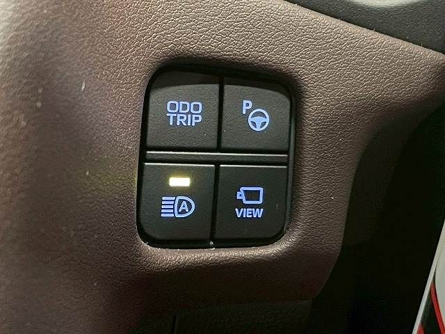 TOYOTA CROWN SEDAN HYBRID 4 2018 Image 31