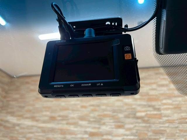 TOYOTA CROWN SEDAN HYBRID 4 2018 Image 31