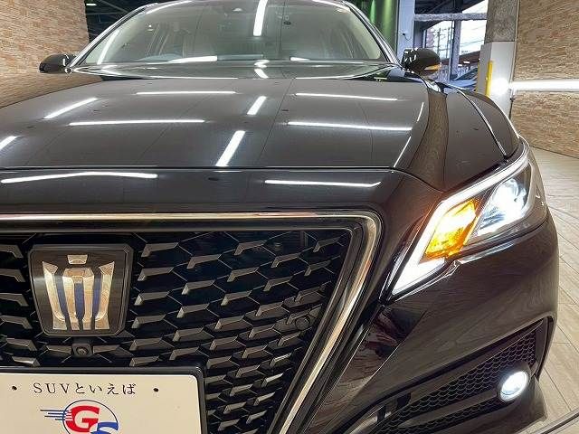 TOYOTA CROWN SEDAN HYBRID 4 2018 Image 31