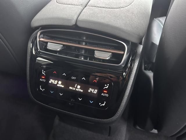 MERCEDES BENZ EQS SU 2023 Image 31