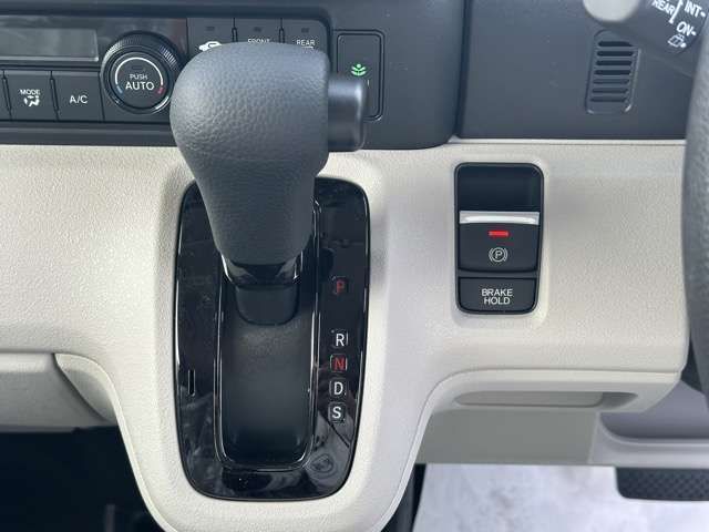 HONDA N BOX 2026 Image 31