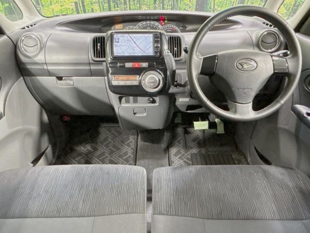 DAIHATSU TANTO CUSTOM 2010 Image 31