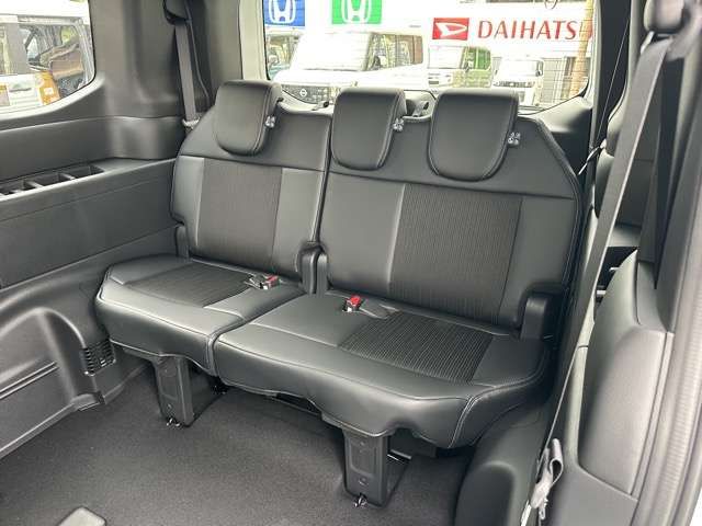 HONDA STEPWAGON E:HEV SPAD 2025 Image 31