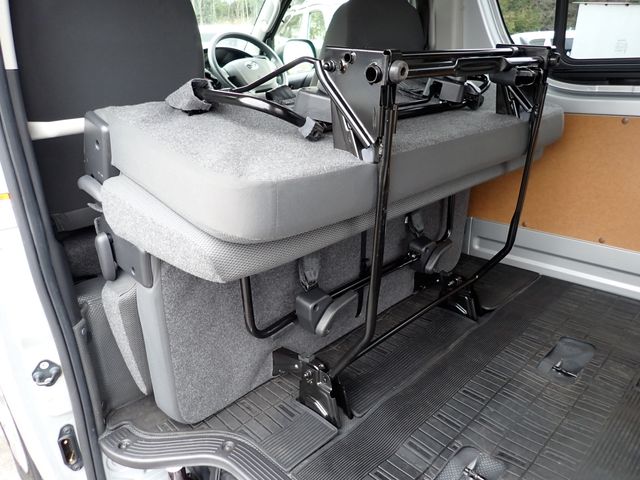 TOYOTA HIACE VAN 1.2T 2WD 2017 Image 31