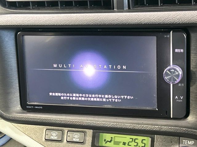 TOYOTA AQUA 2013 Image 31