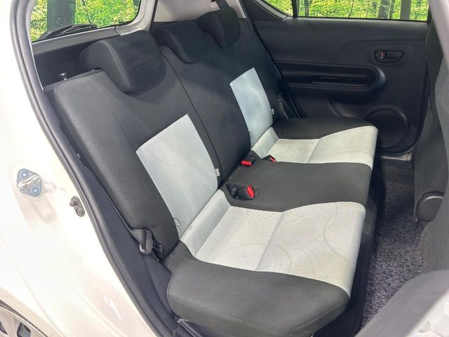 TOYOTA AQUA 2013 Image 31