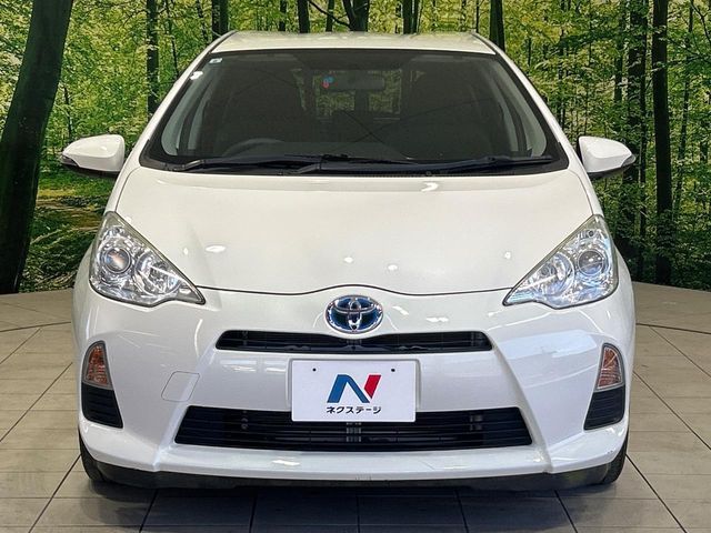 TOYOTA AQUA 2013 Image 31