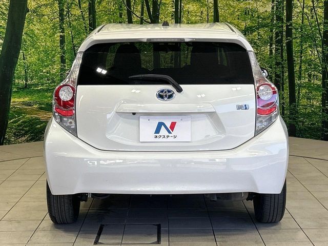 TOYOTA AQUA 2013 Image 31