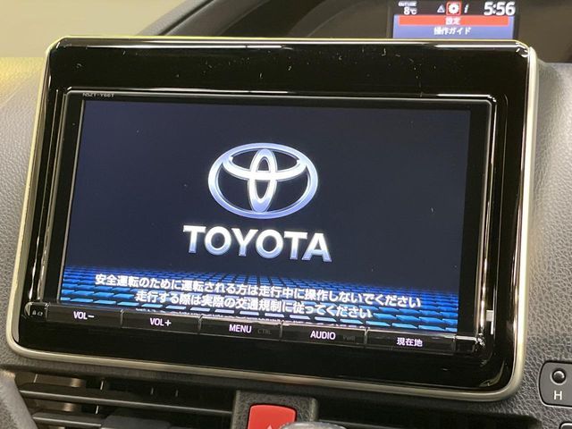 TOYOTA VOXY 2017 Image 31