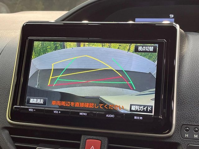 TOYOTA VOXY 2017 Image 31