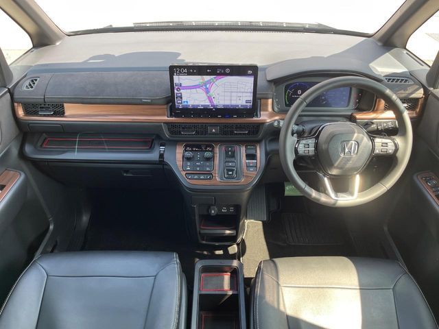 HONDA STEPWAGON E:HEV SPAD 2022 Image 31