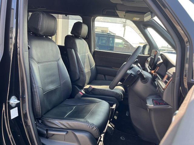 HONDA STEPWAGON E:HEV SPAD 2022 Image 31