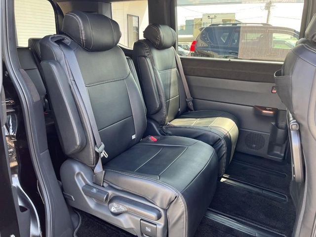 HONDA STEPWAGON E:HEV SPAD 2022 Image 31