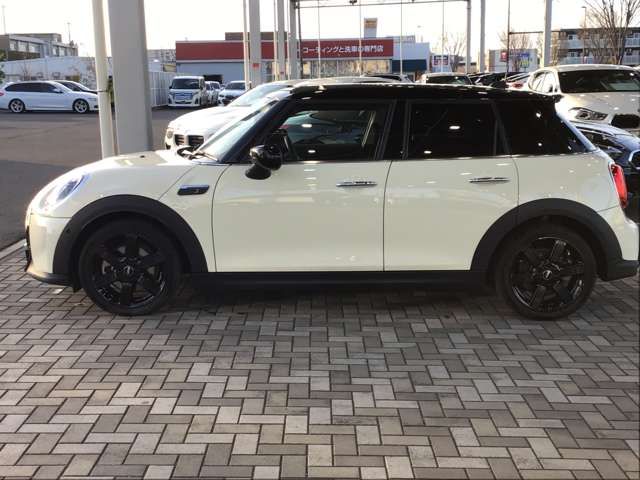 BMW MINI COOPER S 5DOOR 2023 Image 31