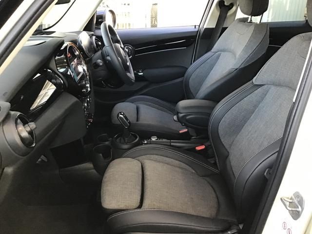 BMW MINI COOPER S 5DOOR 2023 Image 31