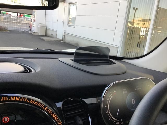 BMW MINI COOPER S 5DOOR 2023 Image 31