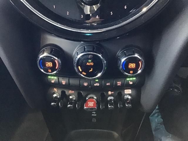 BMW MINI COOPER S 5DOOR 2023 Image 31