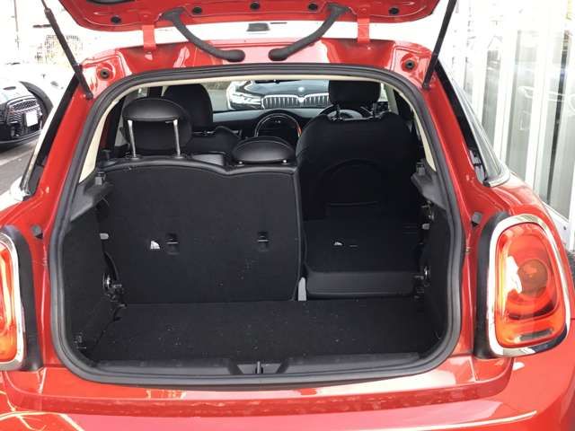 BMW MINI COOPER S 5D 2018 Image 31