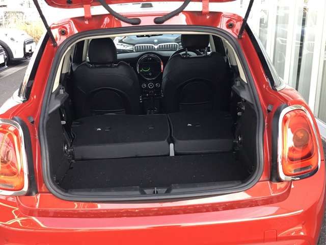 BMW MINI COOPER S 5D 2018 Image 31