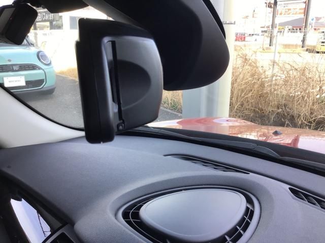 BMW MINI COOPER S 5D 2018 Image 31