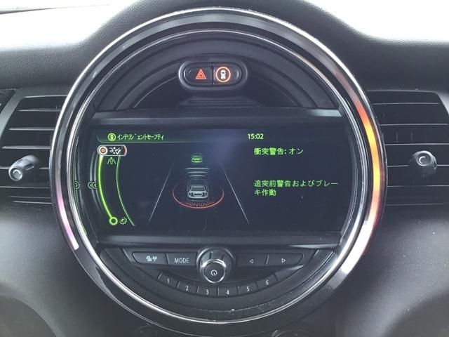 BMW MINI COOPER S 5D 2018 Image 31