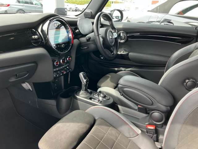 BMW MINI 2022 Image 31