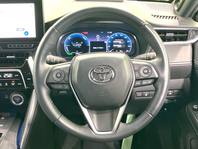 TOYOTA HARRIER HYBRID 2023 Image 31