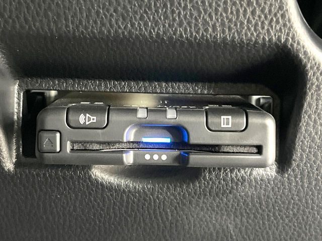 TOYOTA VOXY HYBRID 2024 Image 31