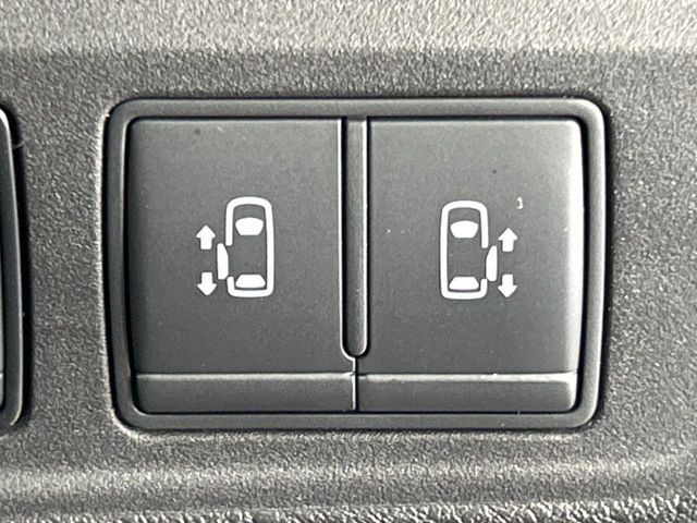 NISSAN SERENA  S-HYBRID 2017 Image 31