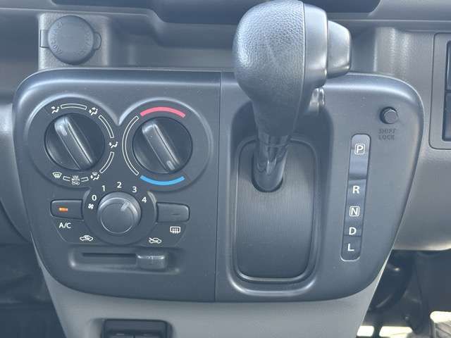 NISSAN CLIPPER VAN 2024 Image 31