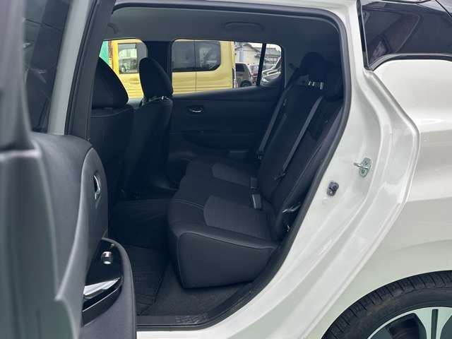 NISSAN LEAF 2018 Image 31