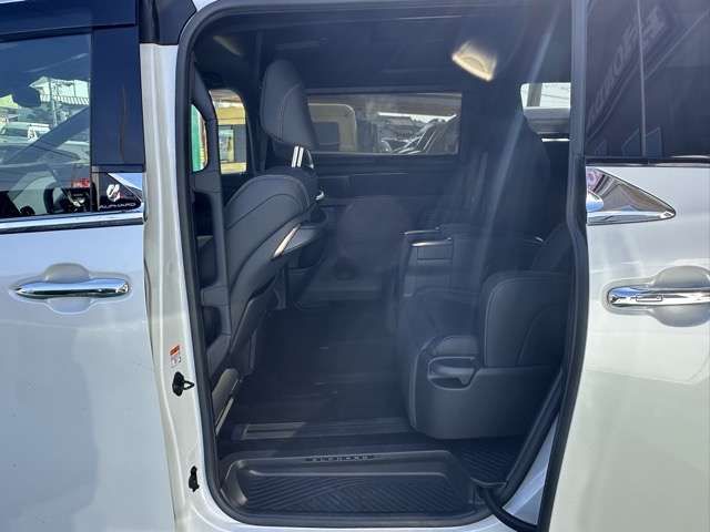 TOYOTA ALPHARD HYBRID 2024 Image 31