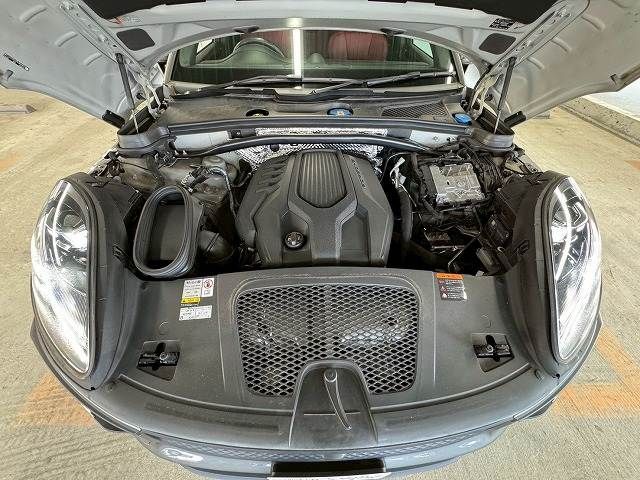 PORSCHE MACAN 2022 Image 31