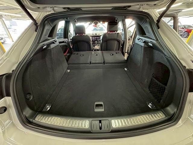 PORSCHE MACAN 2022 Image 31