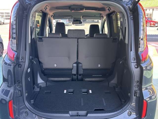 TOYOTA SIENTA HYBRID 2025 Image 31