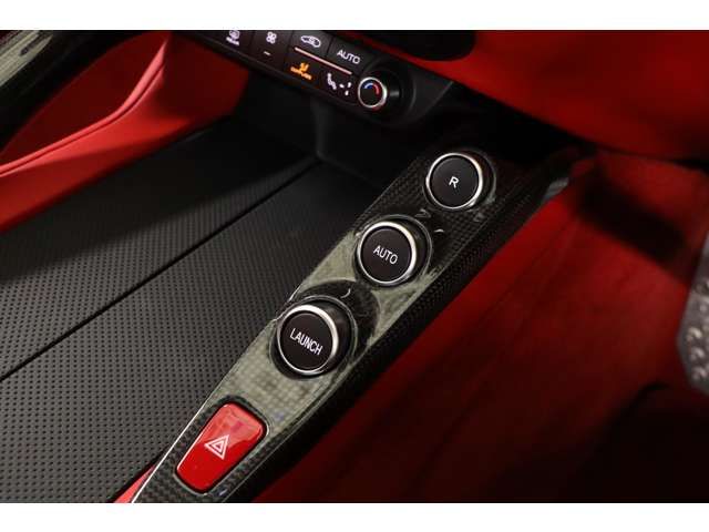 FERRARI GTC4 LUSSO T 2017 Image 31