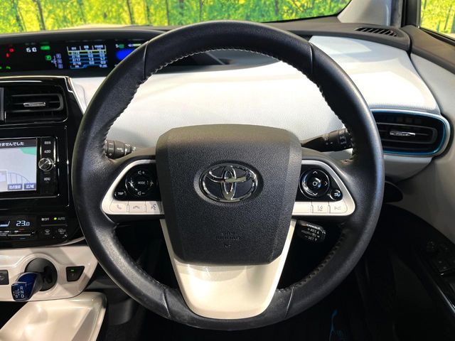 TOYOTA PRIUS 2017 Image 31