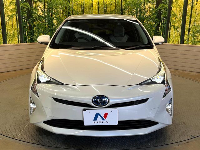 TOYOTA PRIUS 2017 Image 31