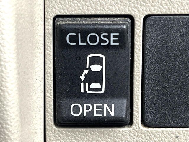 DAIHATSU TANTO 2014 Image 31