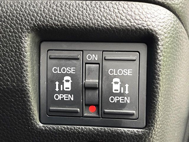 HONDA N BOX CUSTOM 2019 Image 31