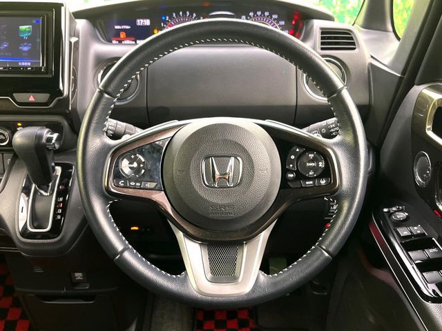 HONDA N BOX CUSTOM 2019 Image 31