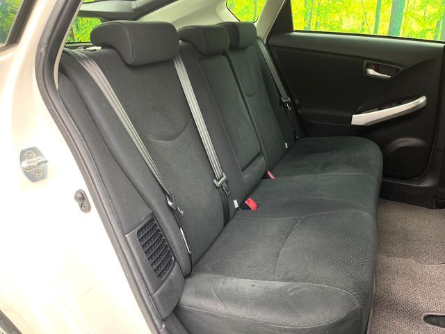 TOYOTA PRIUS 2013 Image 31