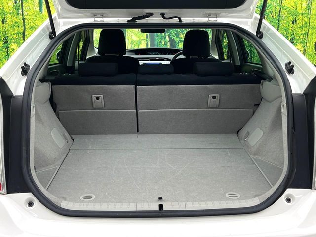 TOYOTA PRIUS 2013 Image 31