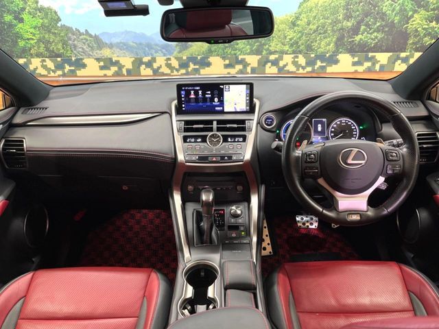 TOYOTA LEXUS NX300H 2019 Image 31