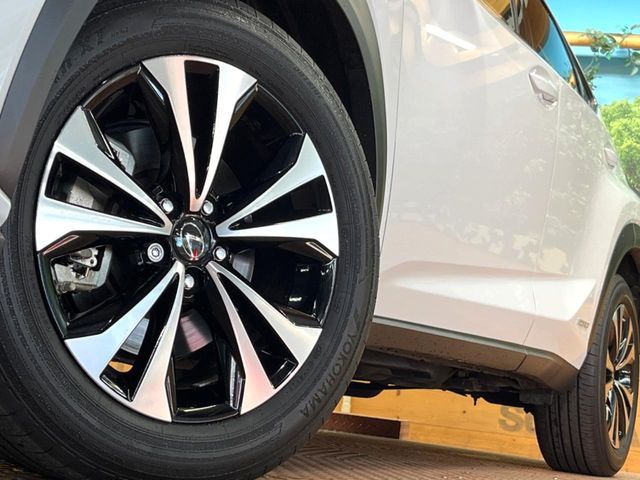 TOYOTA LEXUS NX300H 2019 Image 31