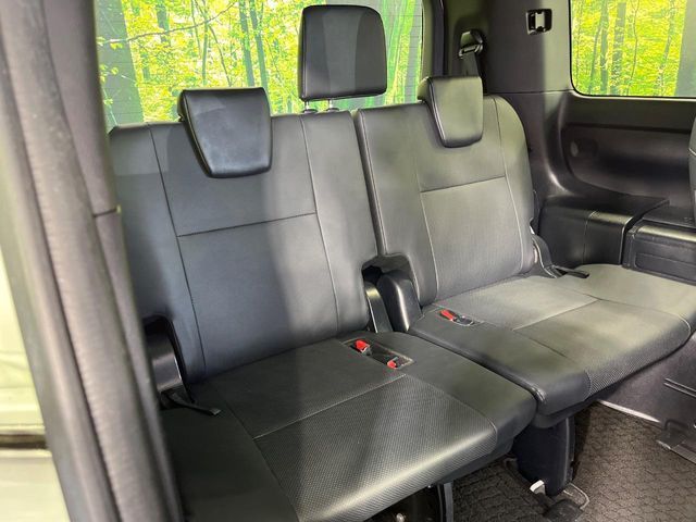 TOYOTA ESQUIRE 2018 Image 31