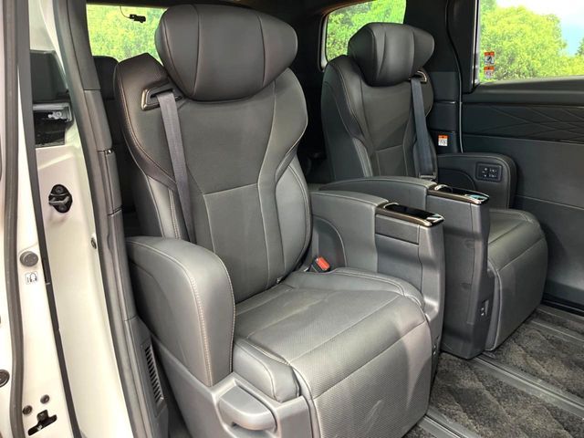 TOYOTA ALPHARD 2024 Image 31